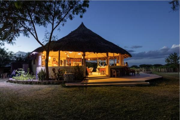 Maasai Giraffe Eco Lodge